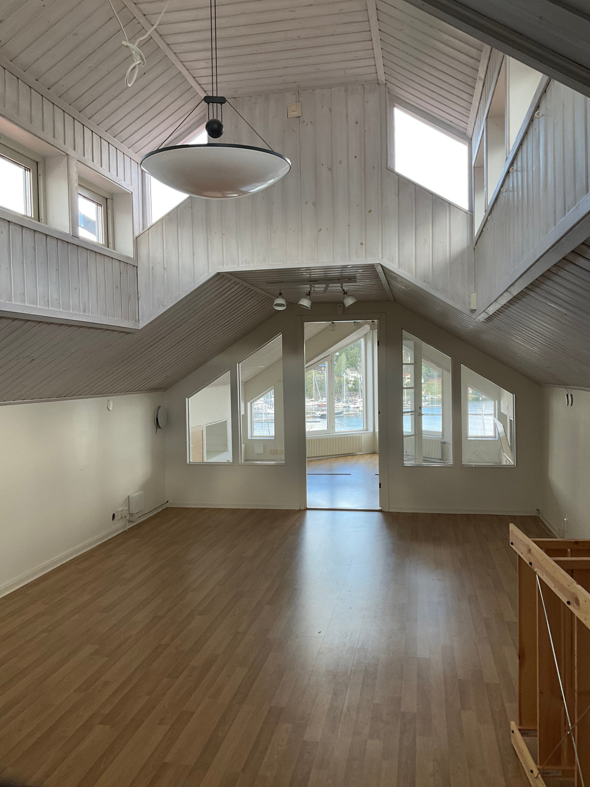 Begagnat glasparti för återbruk