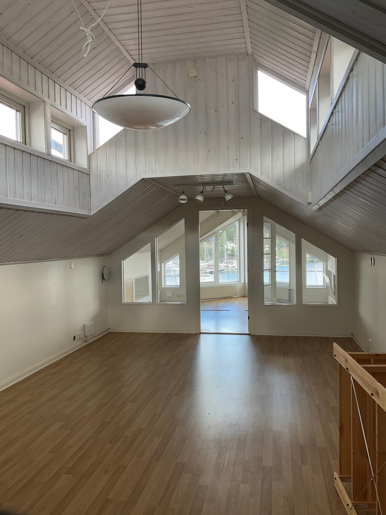 Begagnat glasparti för återbruk