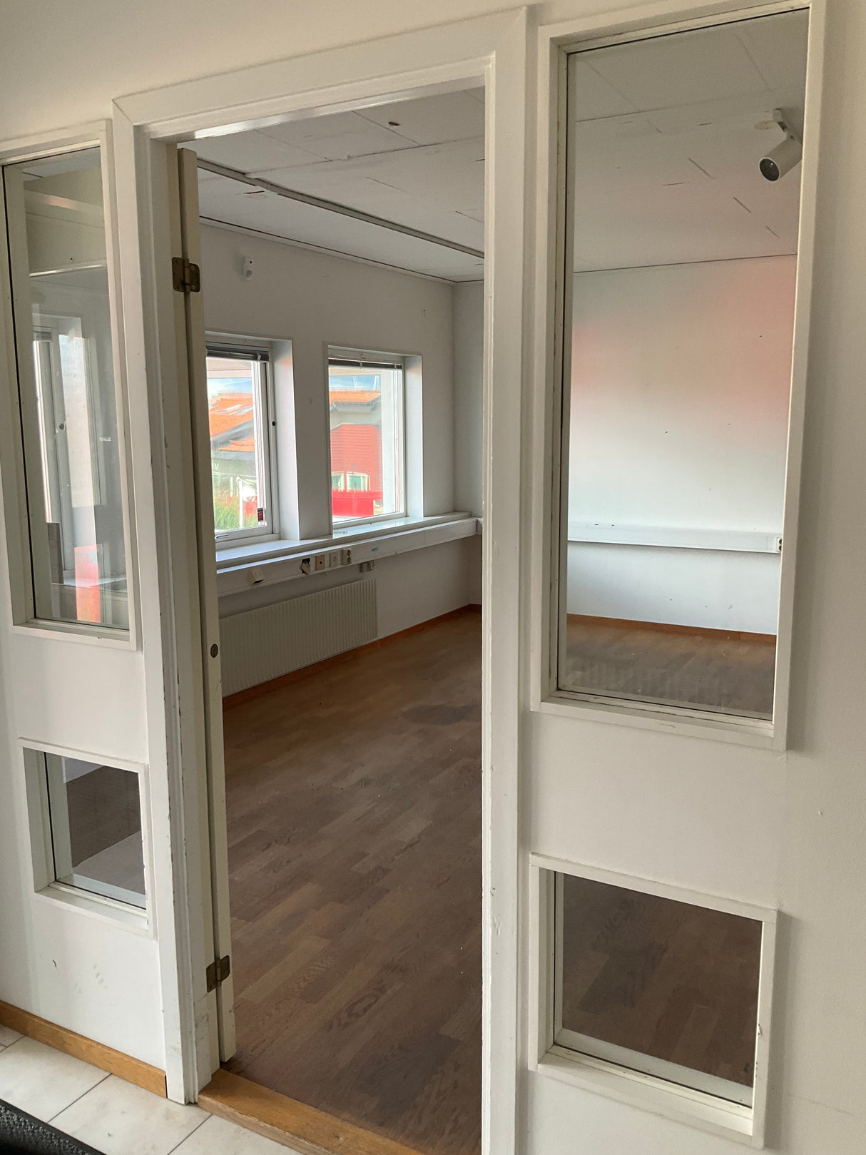 Begagnat glasparti för återbruk