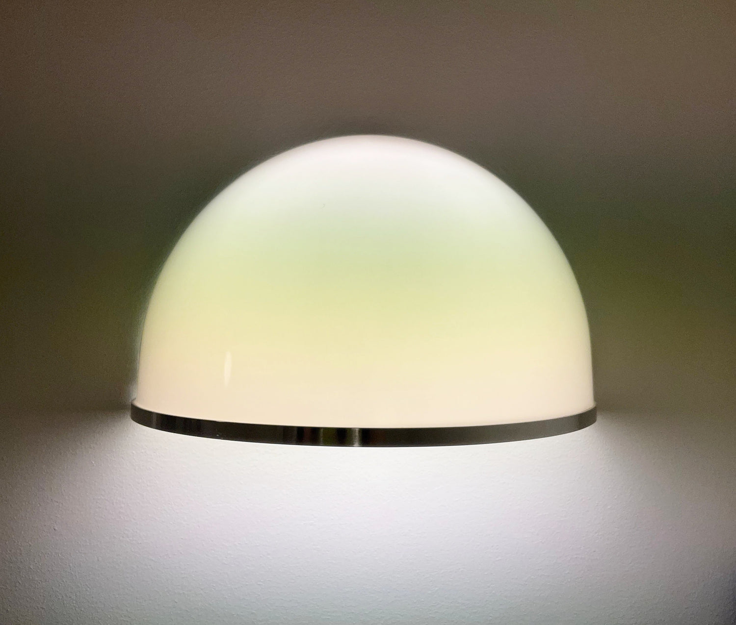 Snygg vägglampa retro